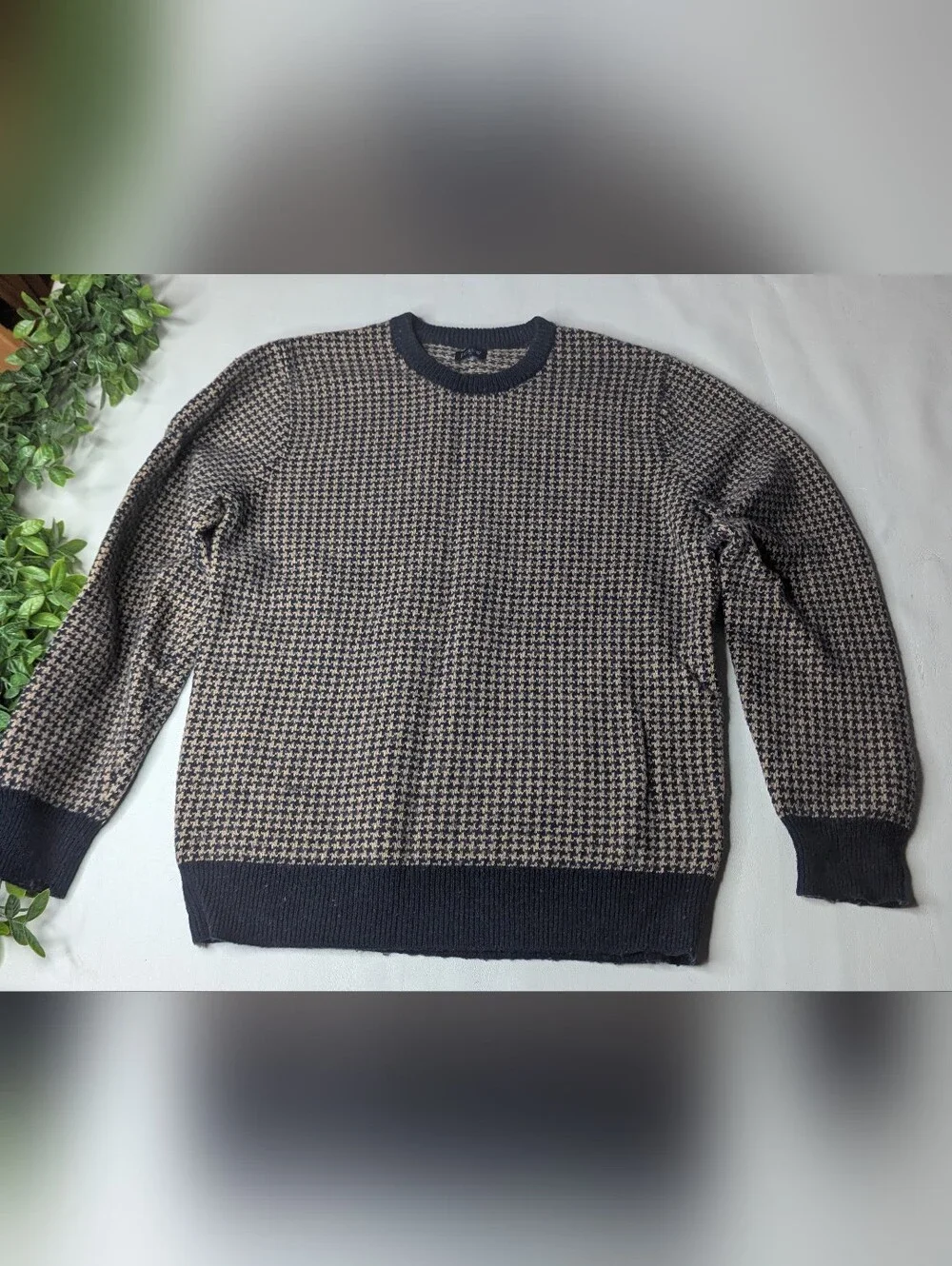 J. Crew Lambswool Blend Houndstooth Crewneck Sweater Men's Small